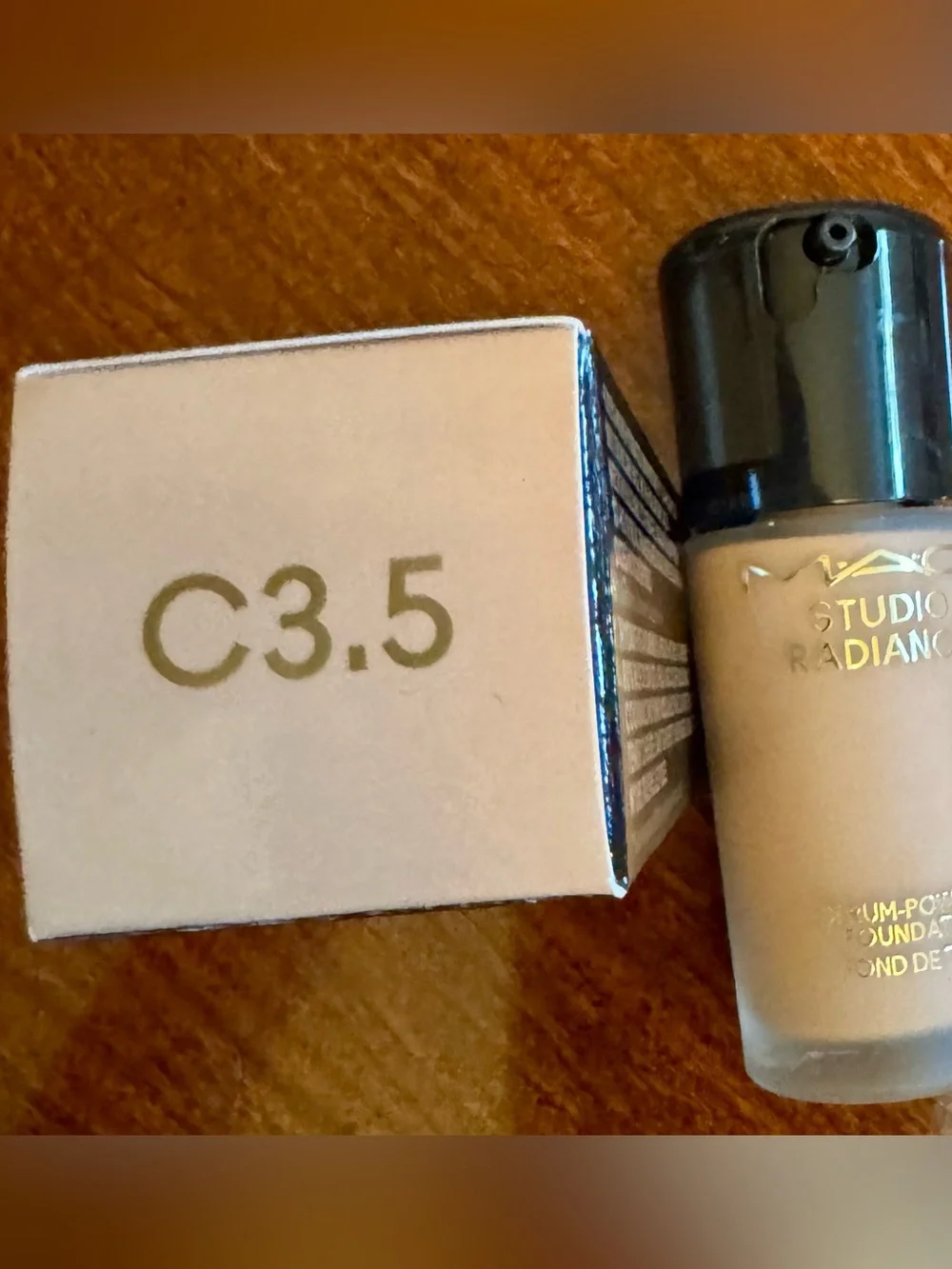 MAC Cosmetics Foundation Studio Radiance Color C3.5 ** NEW**